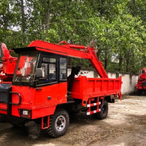 隨車挖運輸車